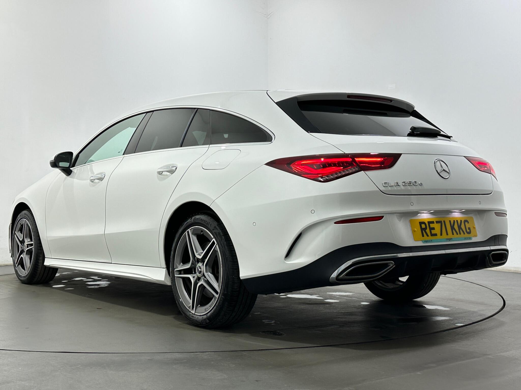 Mercedes-Benz Cla view 51