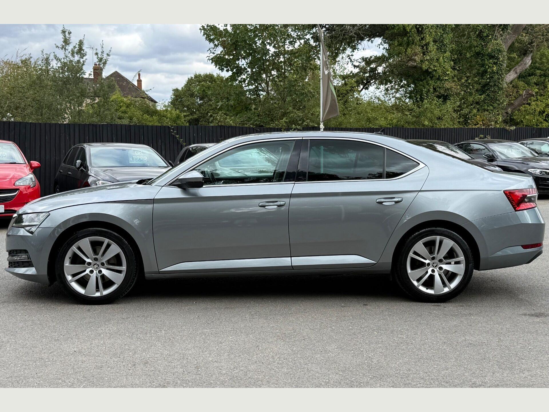 Skoda Superb view 9