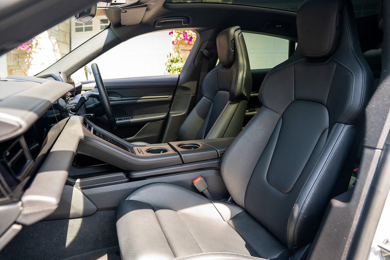 Porsche Taycan view 58
