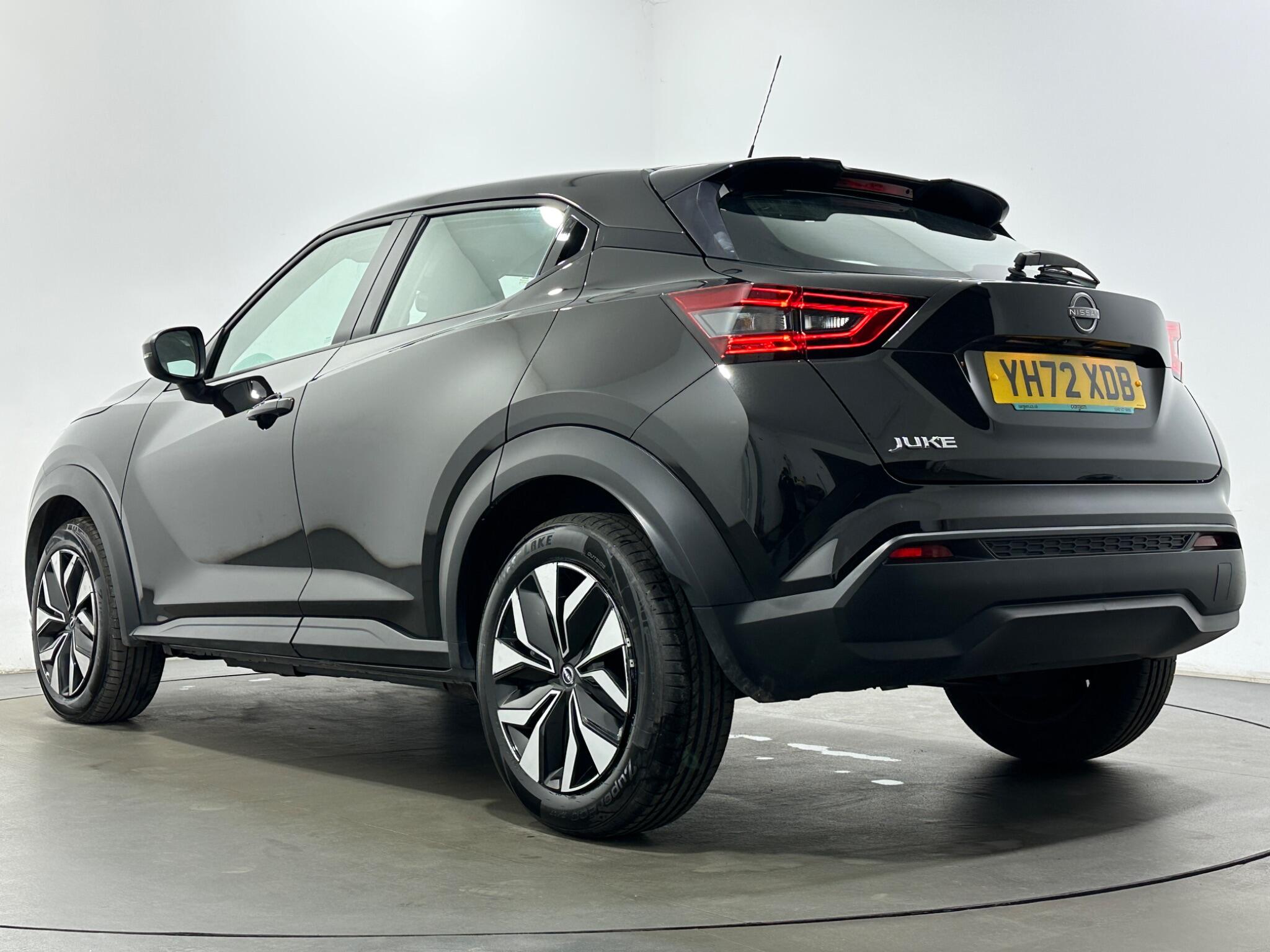 Nissan Juke view 45