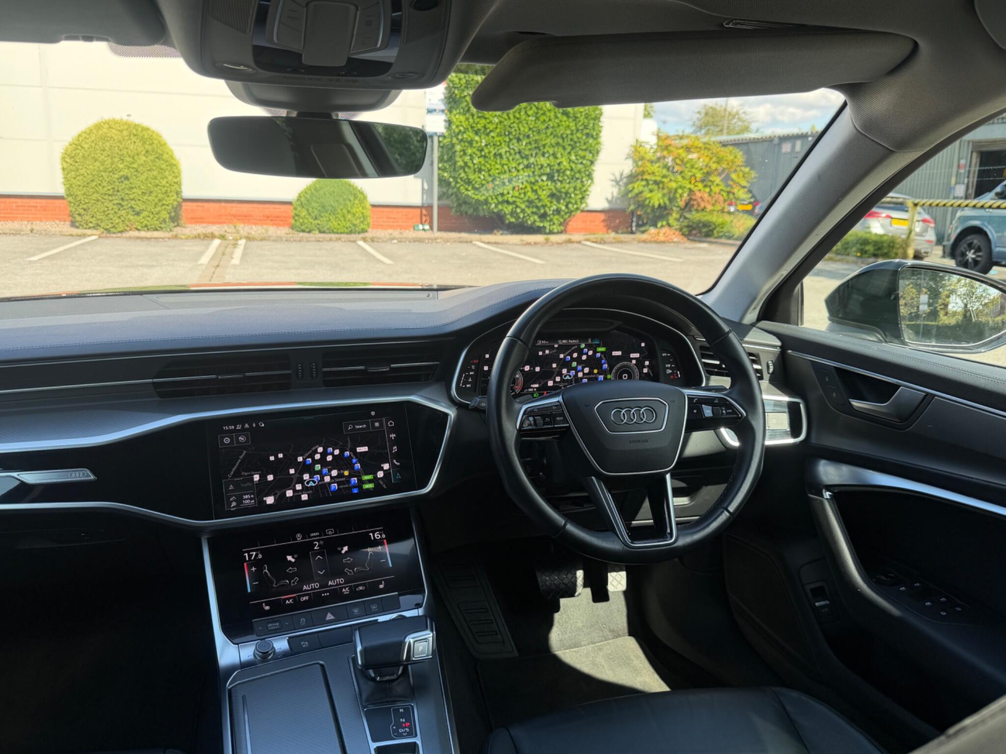Audi A6 Saloon view 37