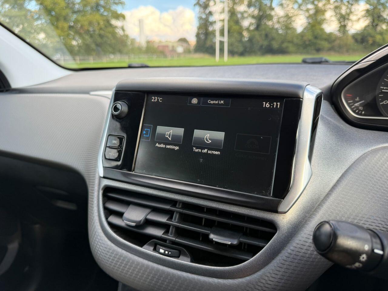 Peugeot 208 view 33