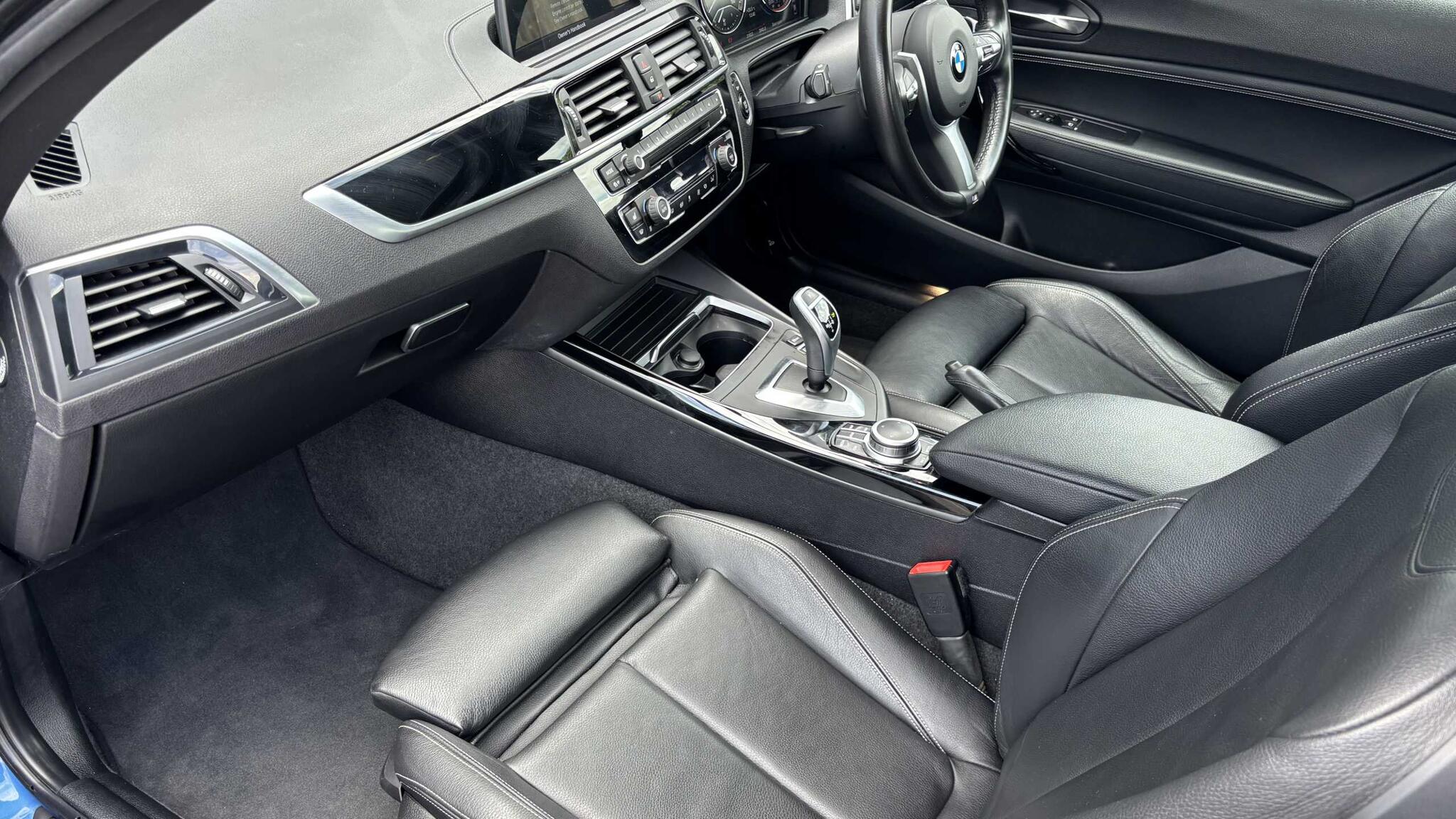 BMW 2 Series view 18