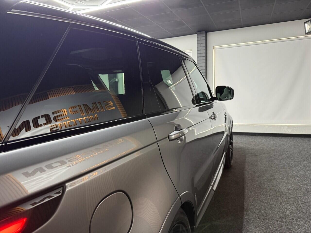 Land Rover Range Rover Sport view 13