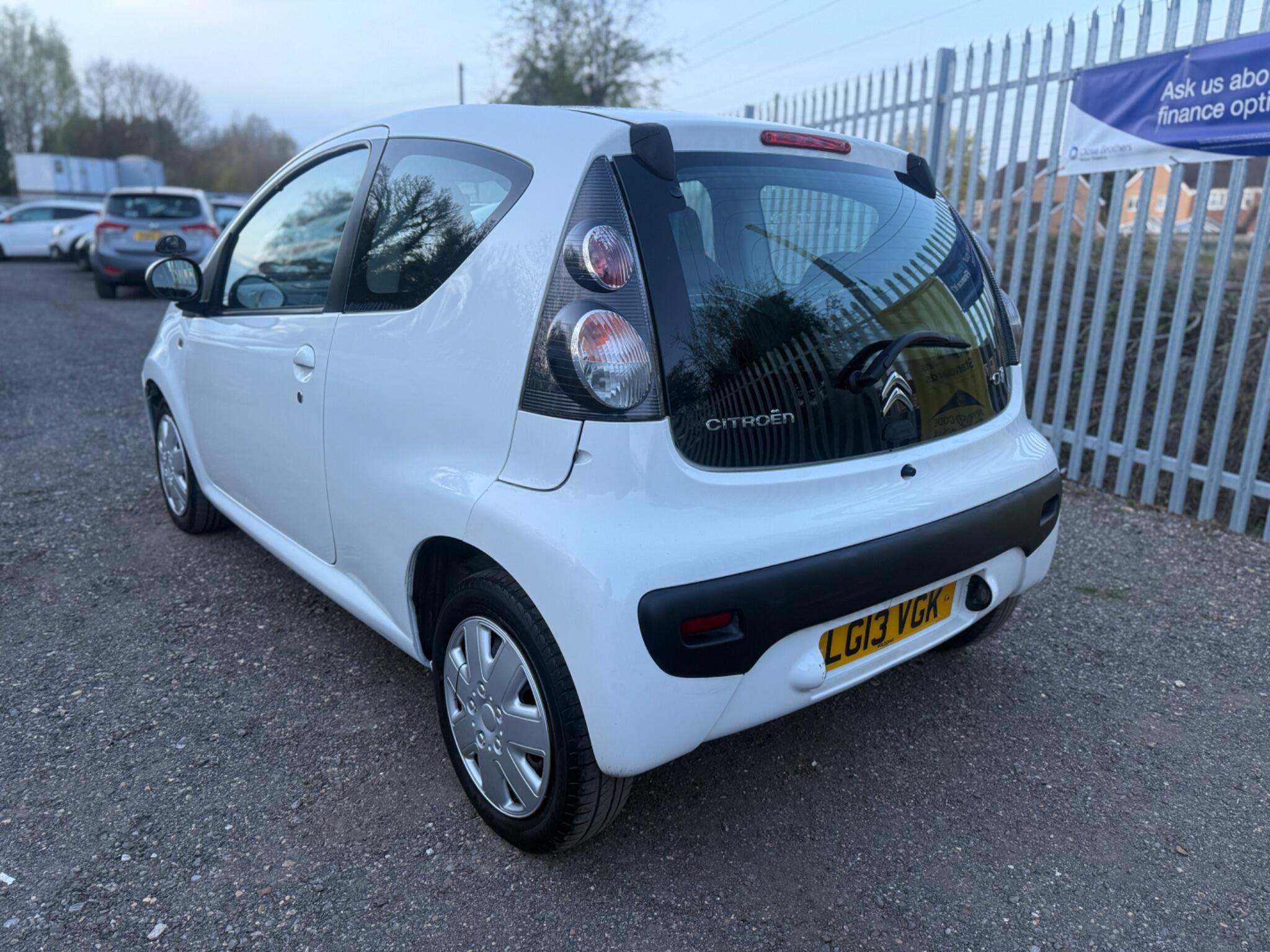 2013 Citroen C1 image 6
