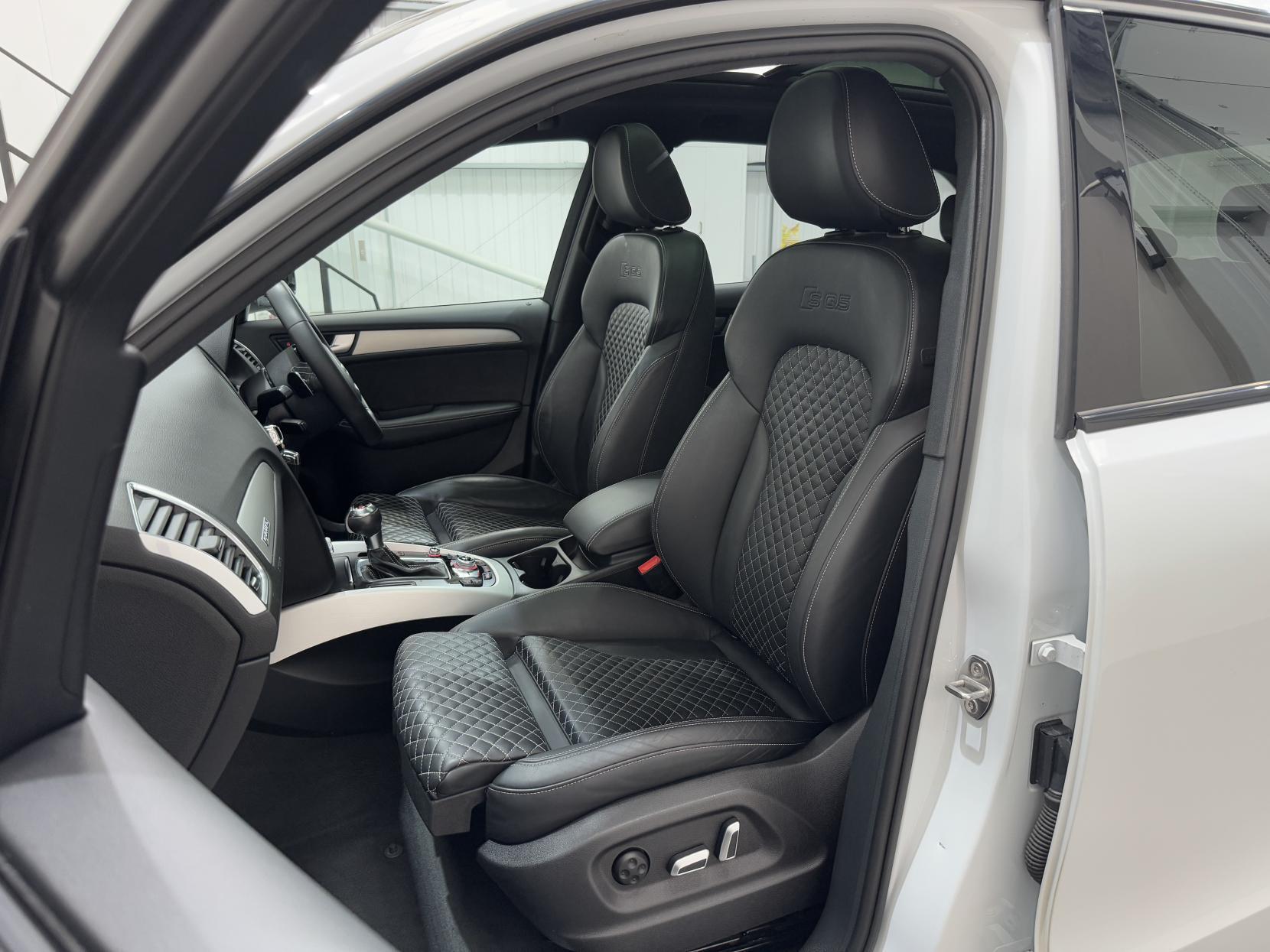 Audi SQ5 view 48
