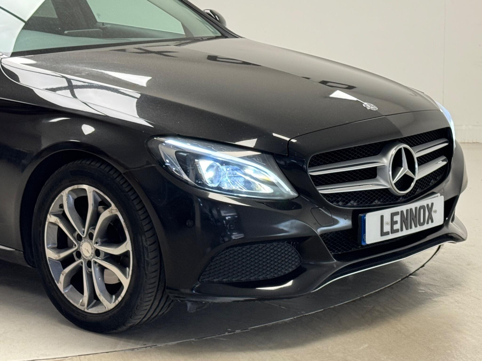Mercedes-Benz C-Class view 22