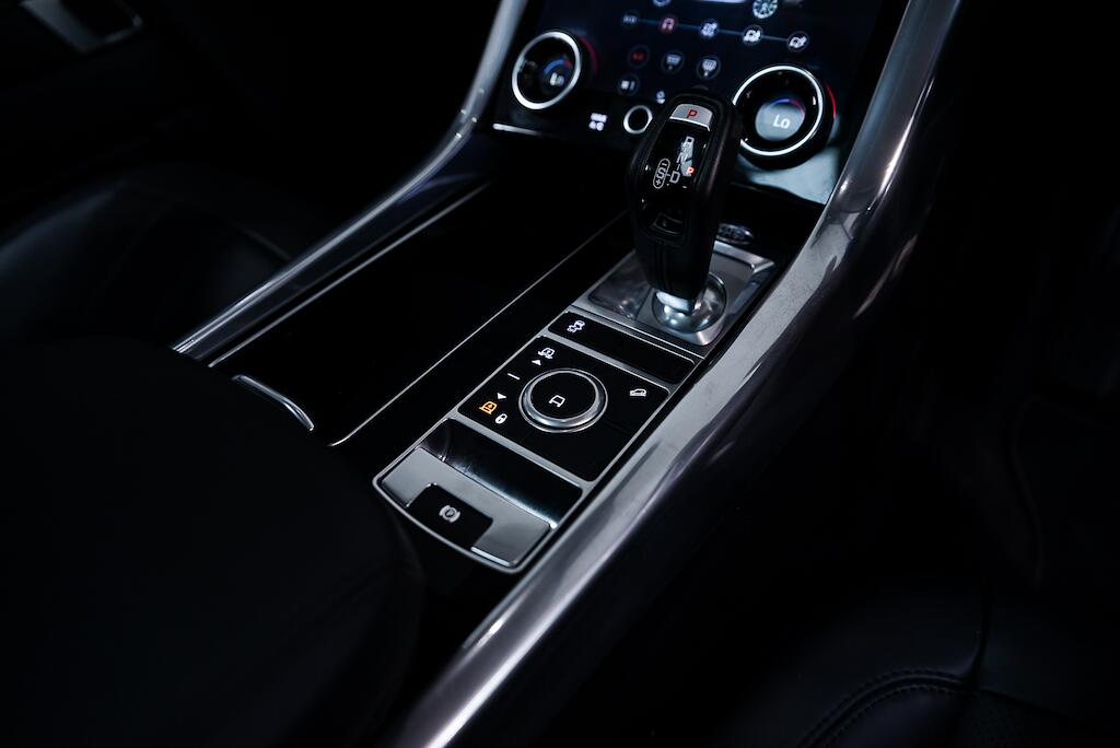 Land Rover Range Rover Sport view 18