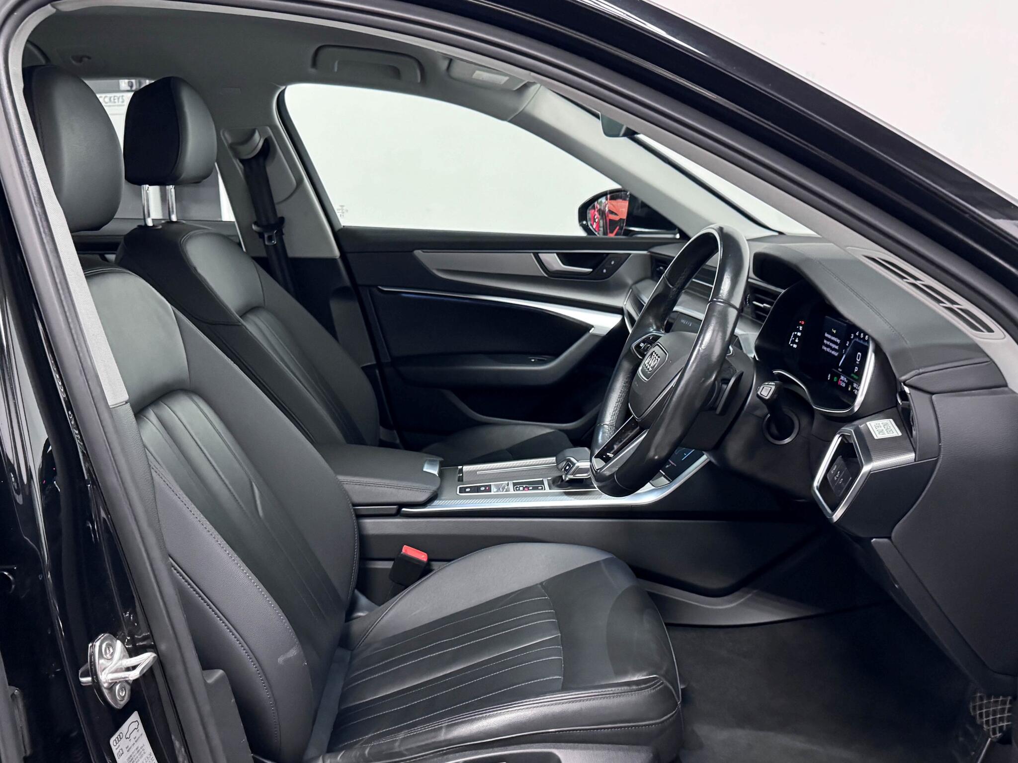 Audi A6 view 30