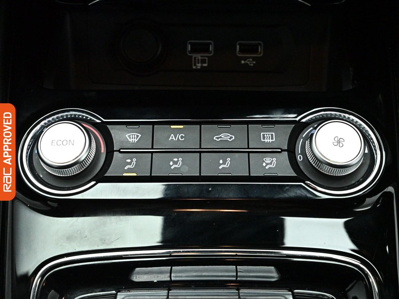 MG MG5 view 22
