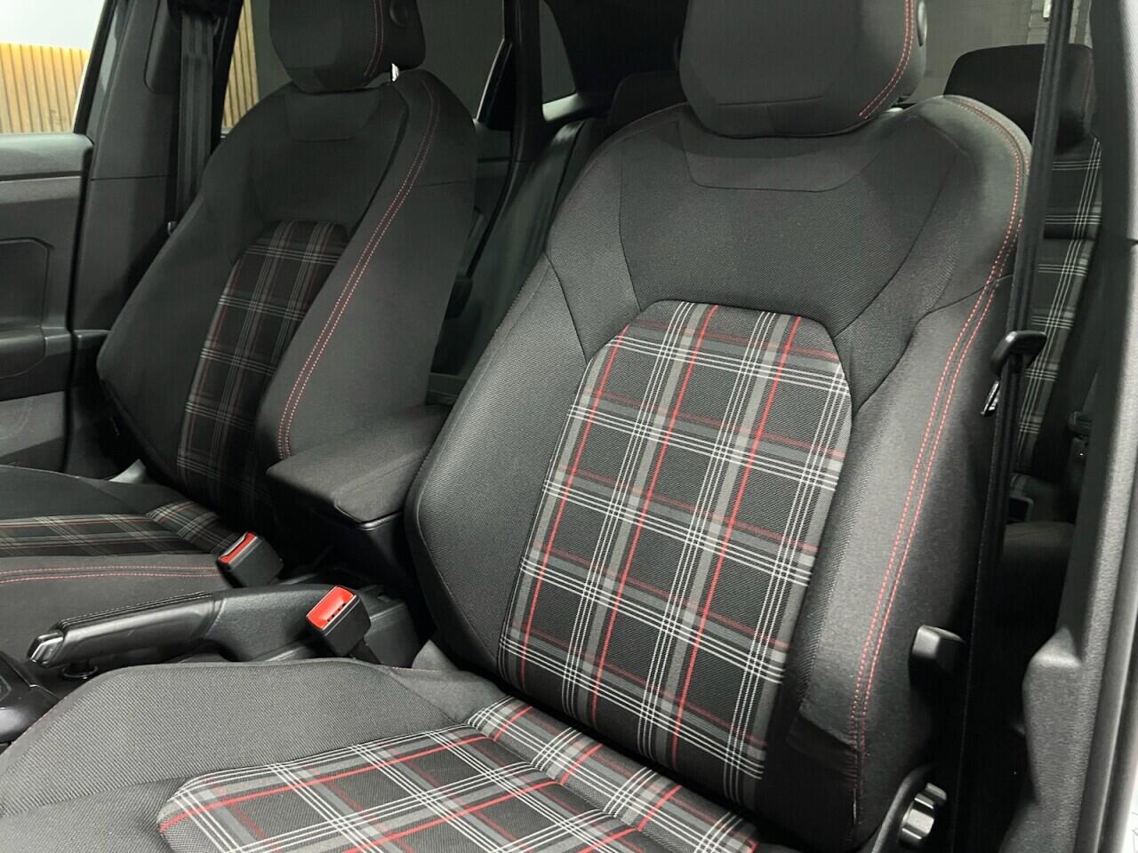 Volkswagen Polo view 31