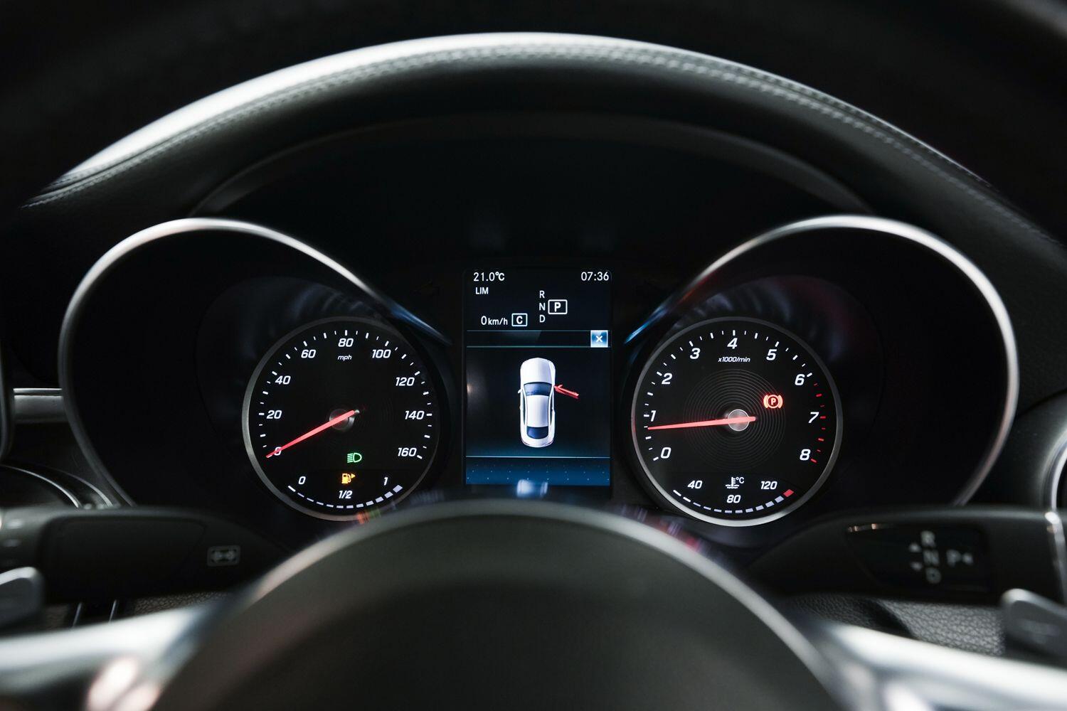 Mercedes-Benz C Class view 19