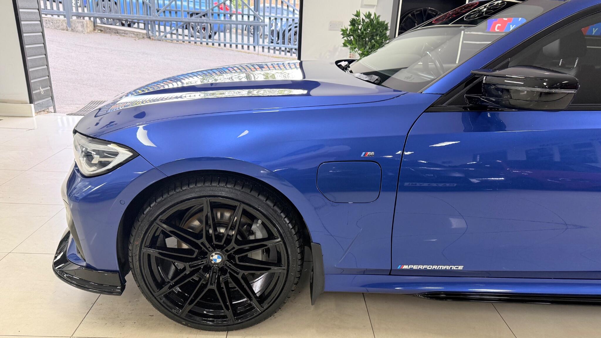 BMW 3 Series view 40