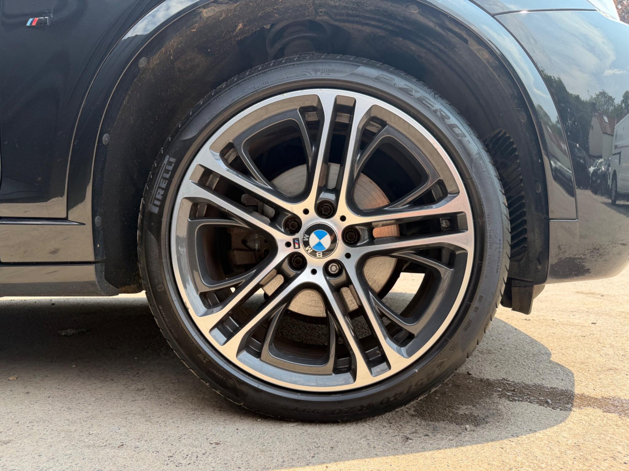 BMW X4 view 49