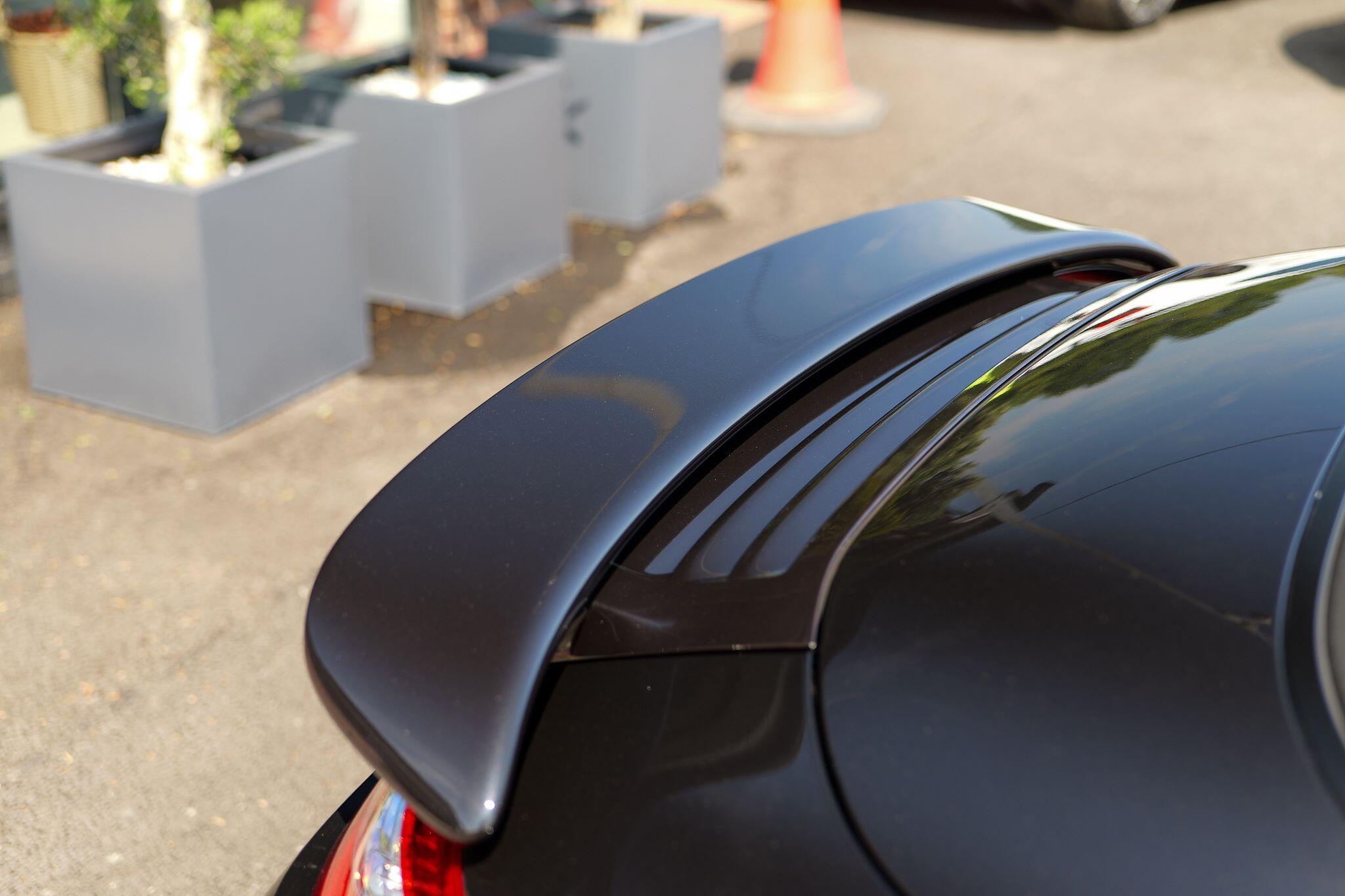 Porsche 911 view 12