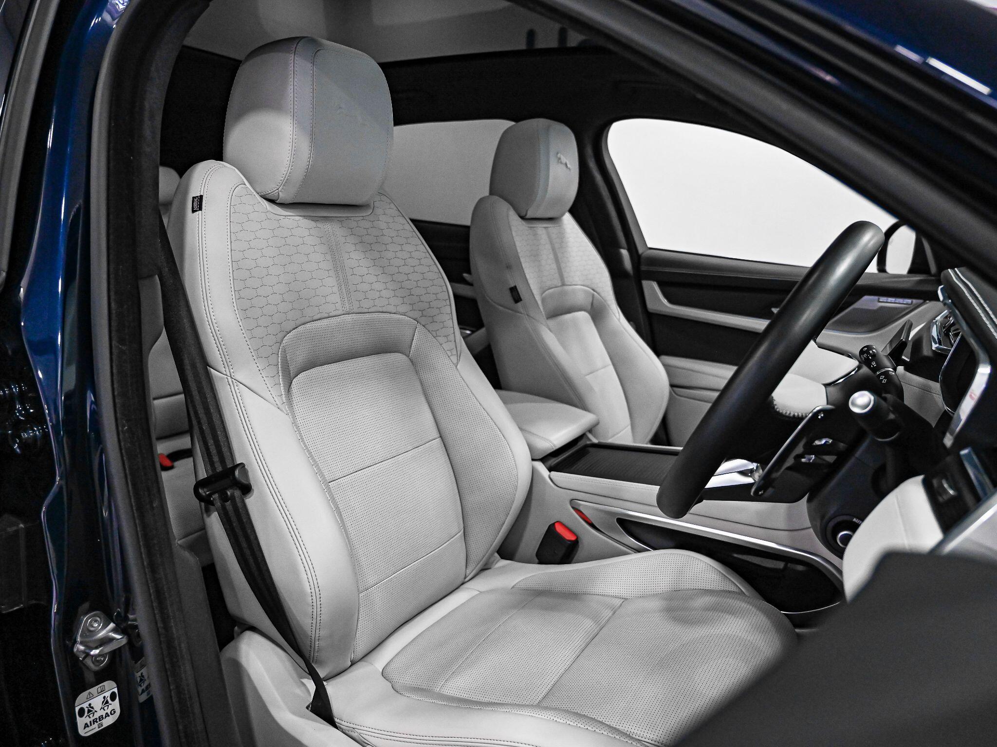 Jaguar F-Pace view 3
