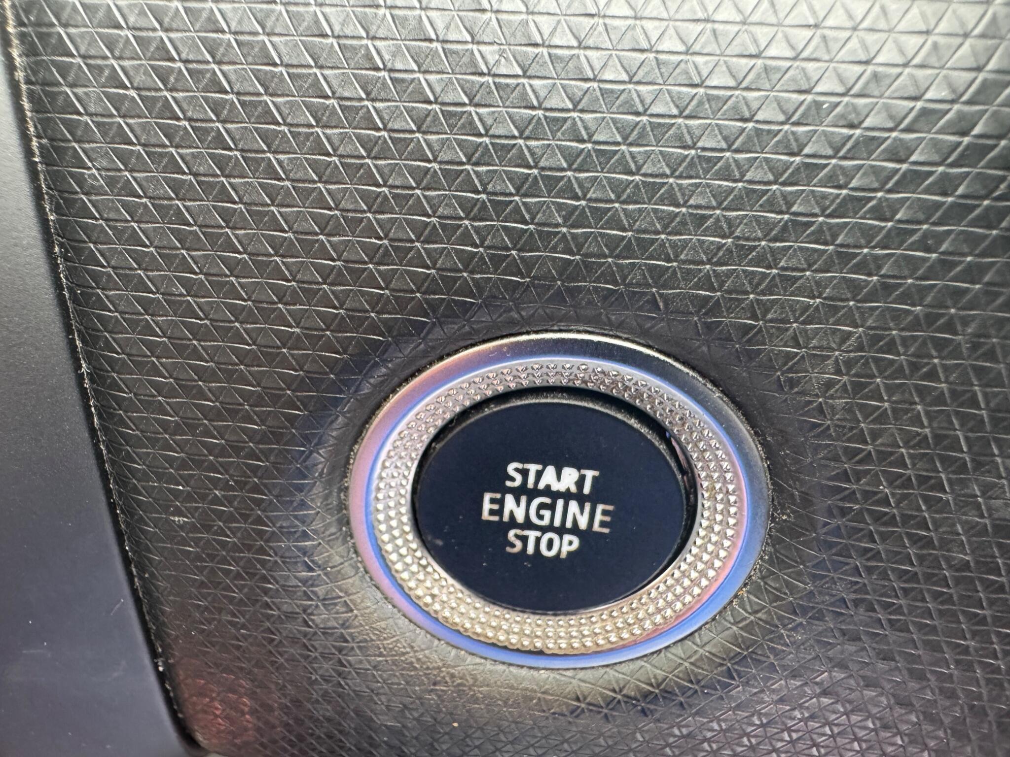Renault Clio view 35