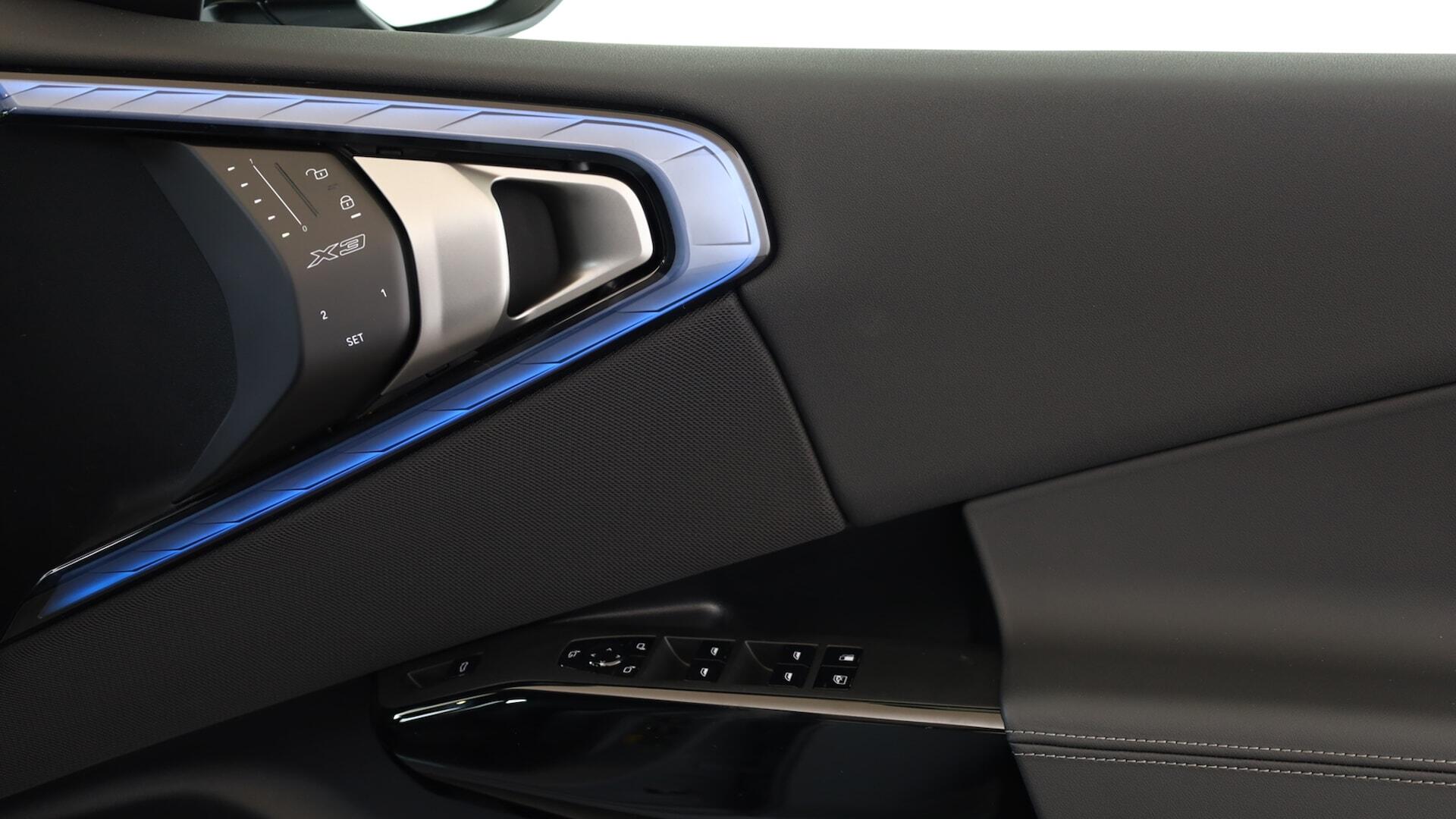 BMW X3 view 21