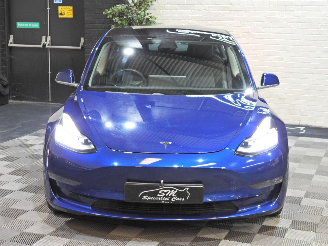 Tesla Model 3 view 9
