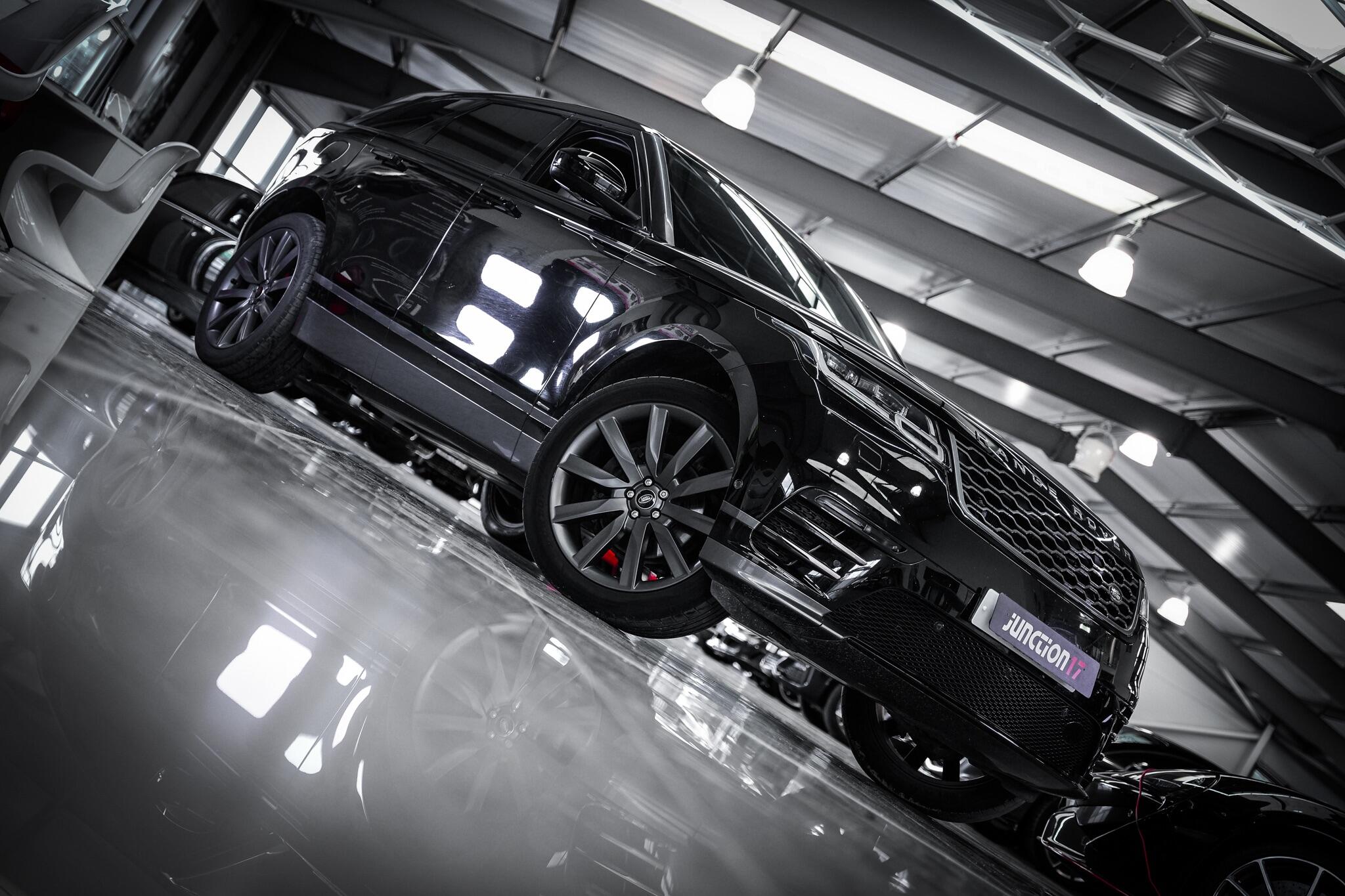 Land Rover Range Rover Velar view 8