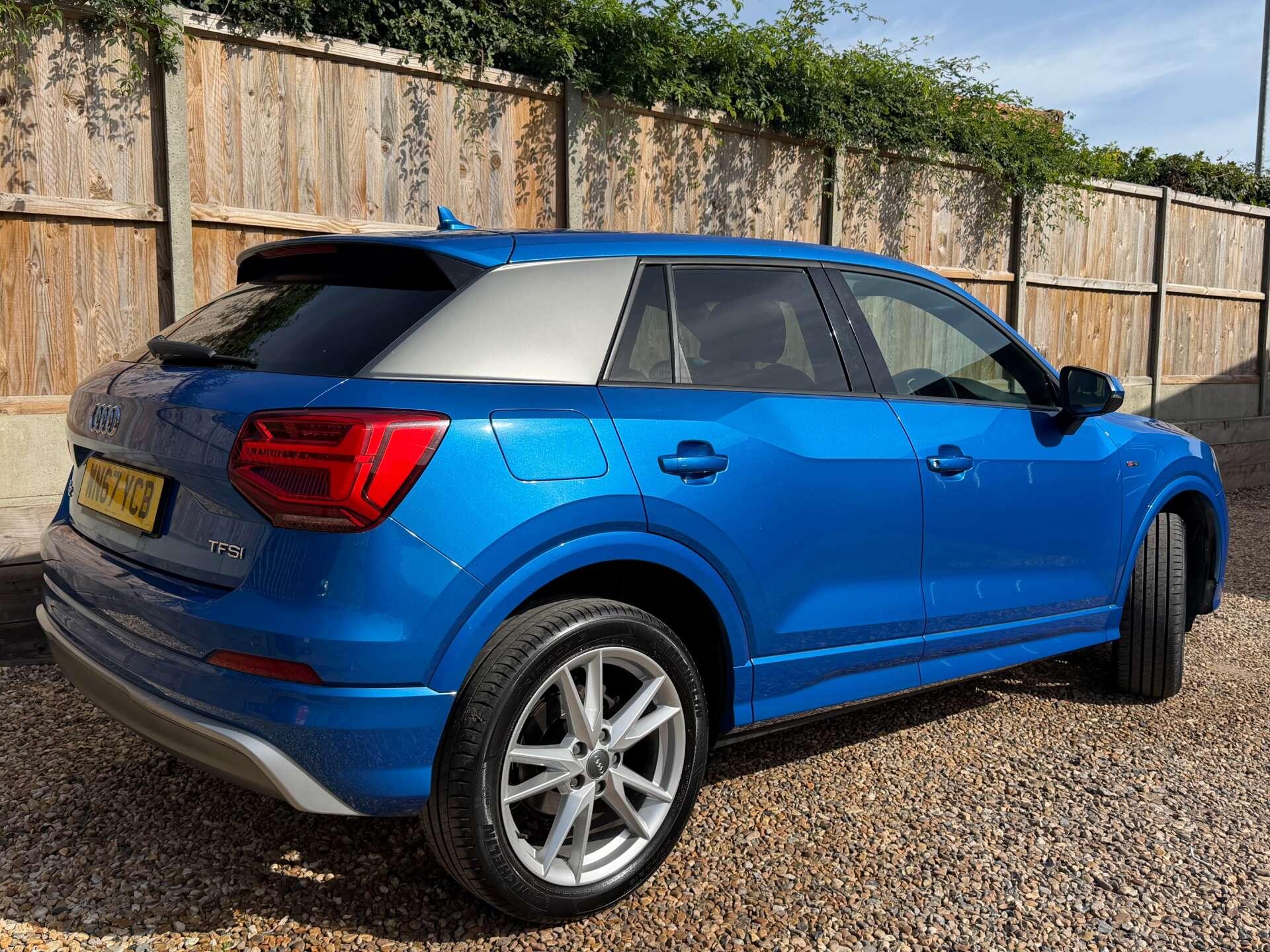 Audi Q2 view 13