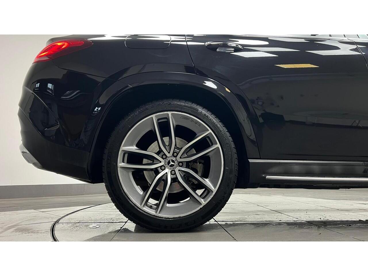 Mercedes-Benz Gle view 11