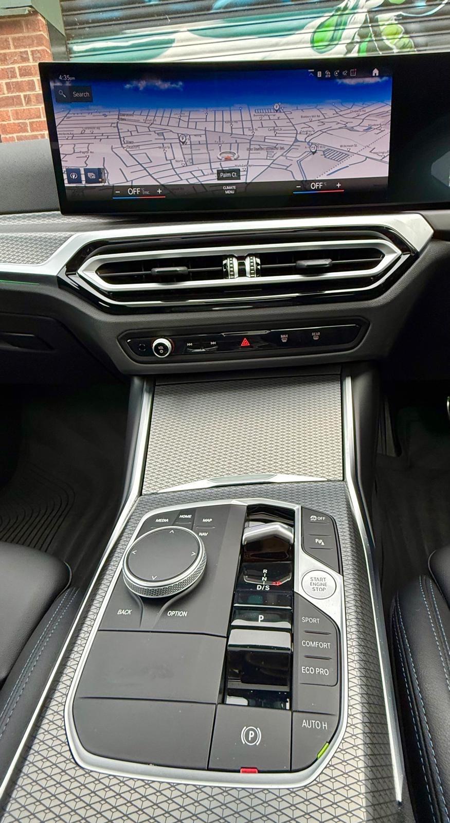 BMW 3 Series view 31