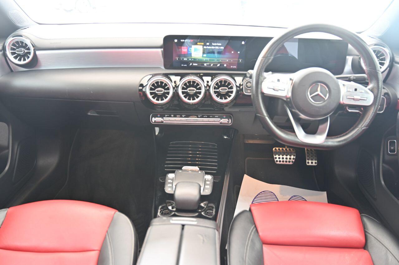 Mercedes-Benz Cla view 18
