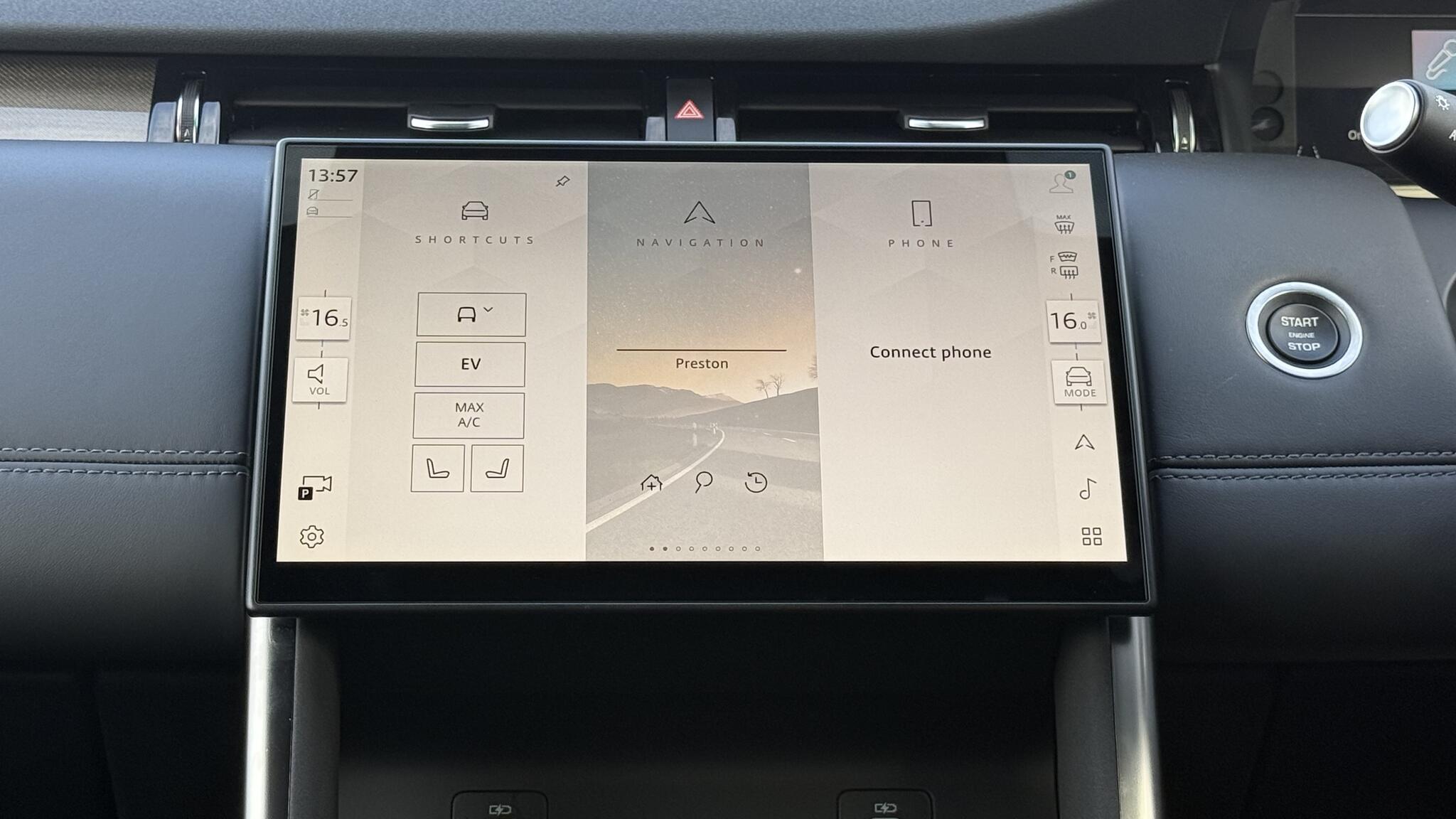 Land Rover Discovery Sport view 14
