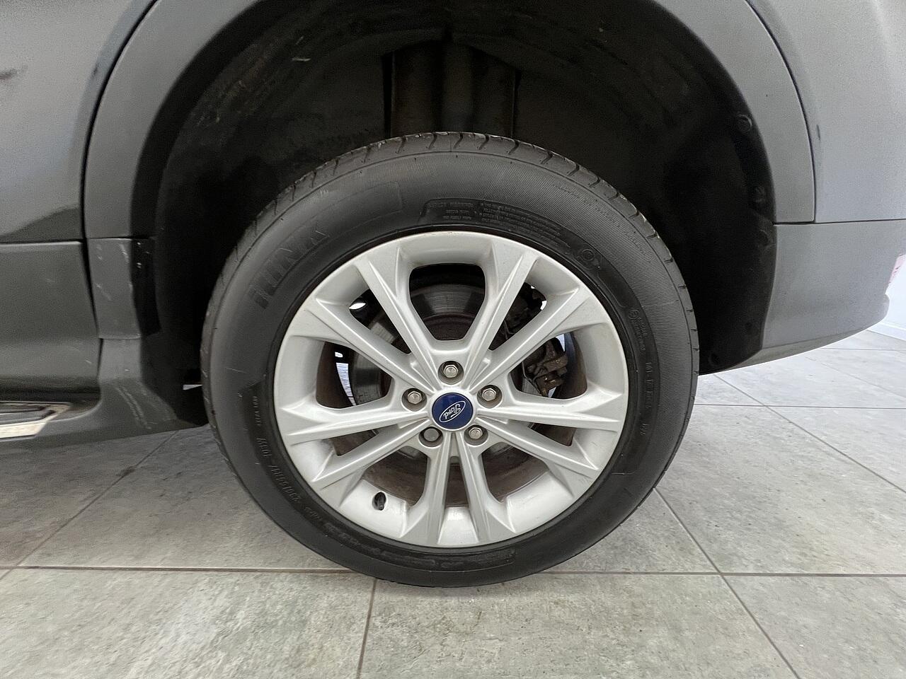 Ford Kuga view 20