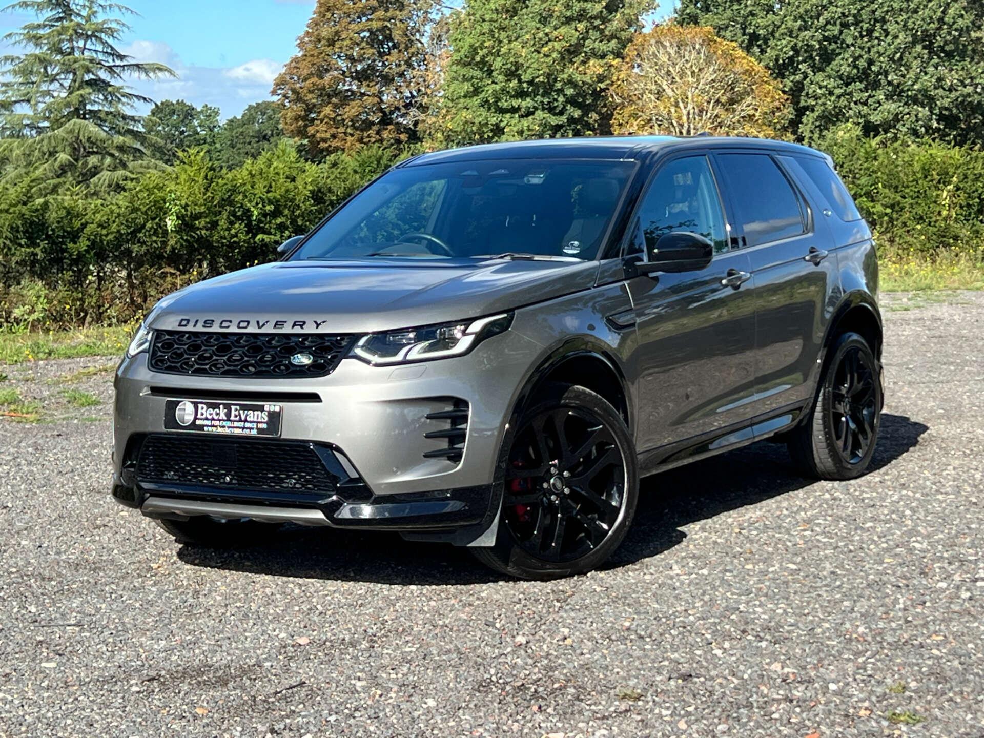 Land Rover Discovery Sport view 31