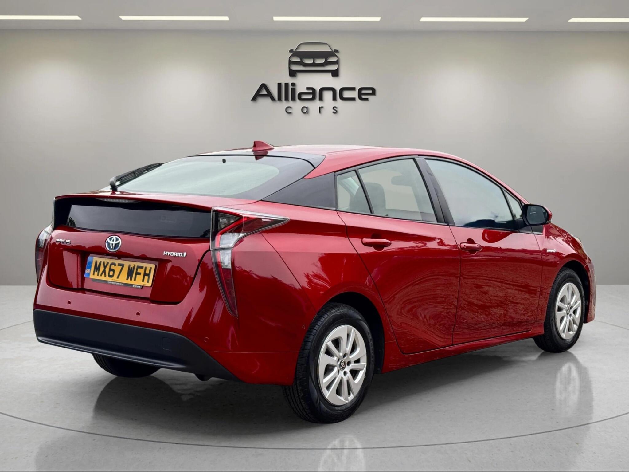 Toyota Prius view 21