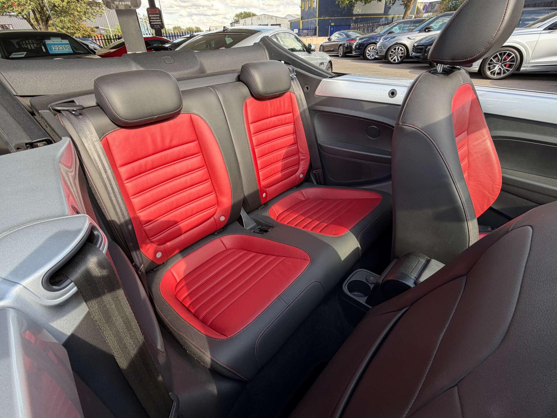Volkswagen Beetle view 8