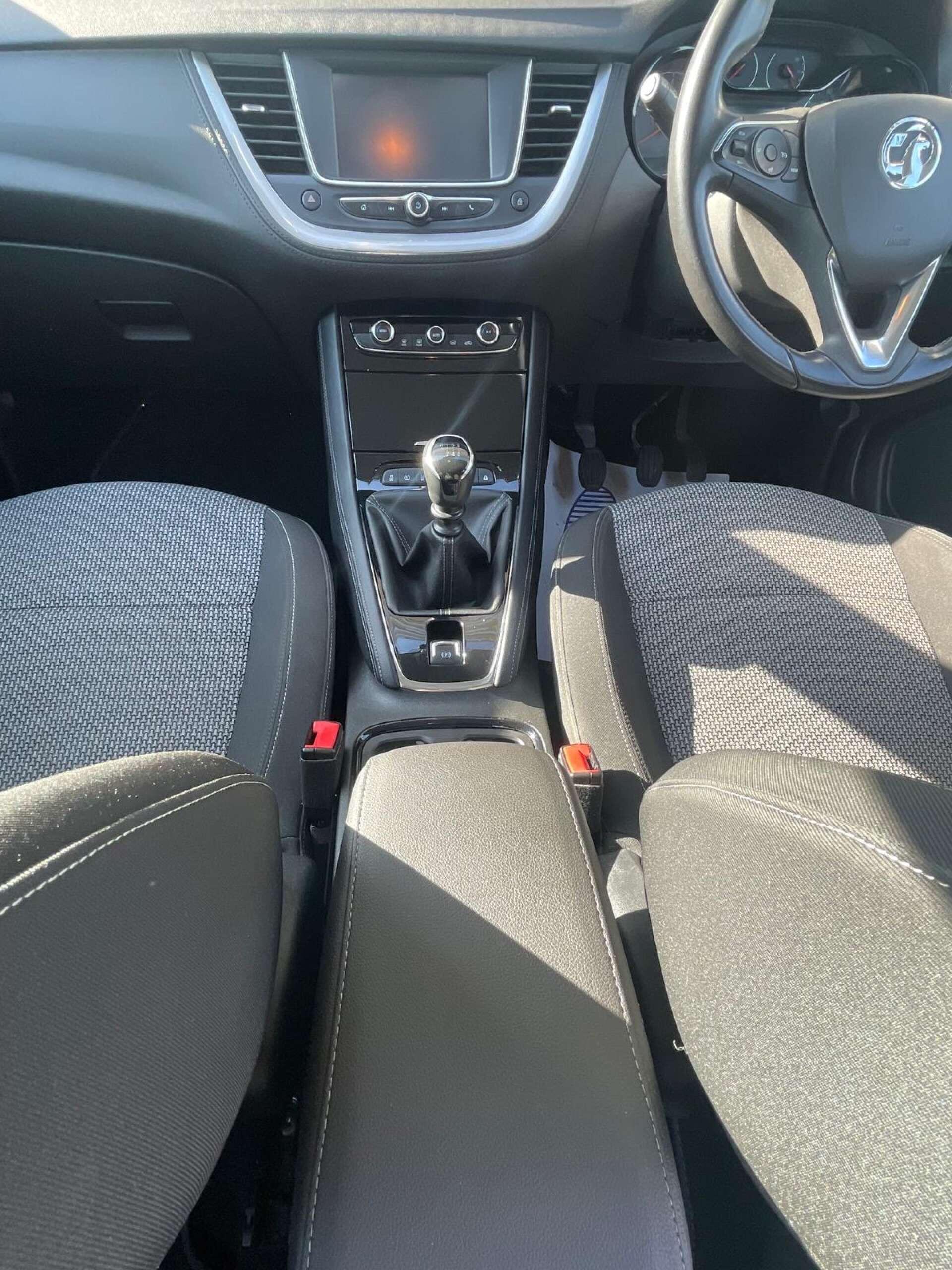 Vauxhall Grandland X view 31