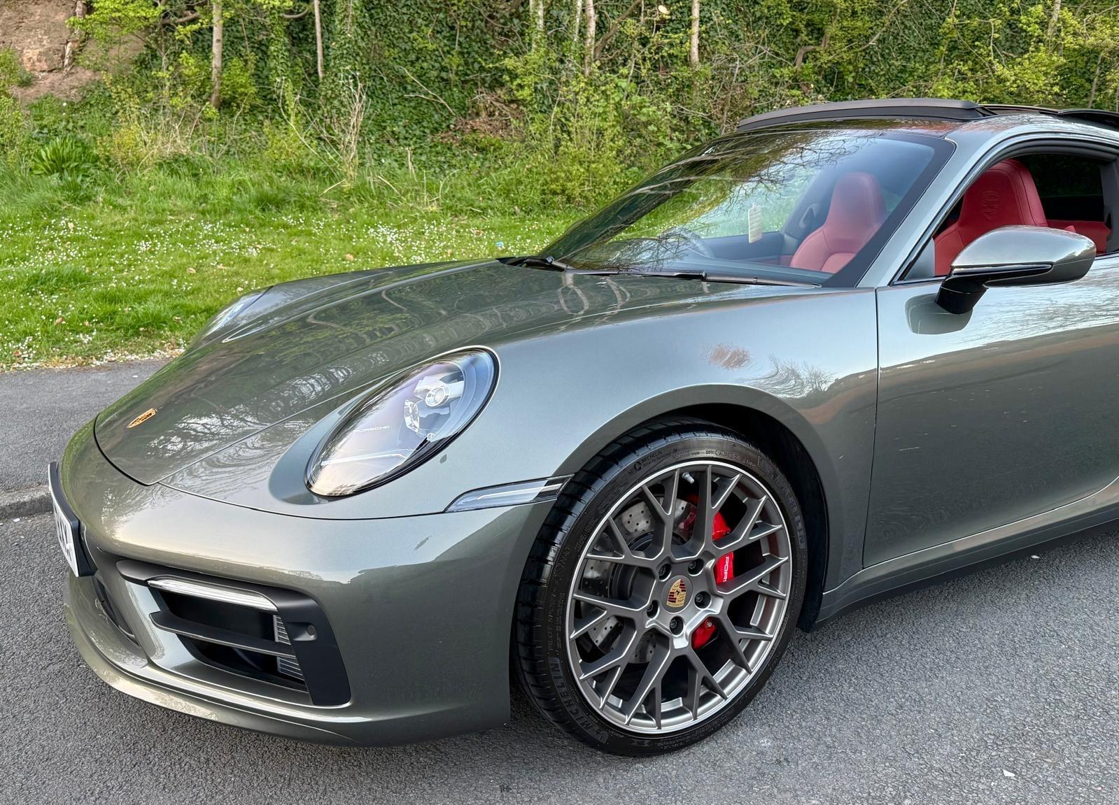 Porsche 911 view 95