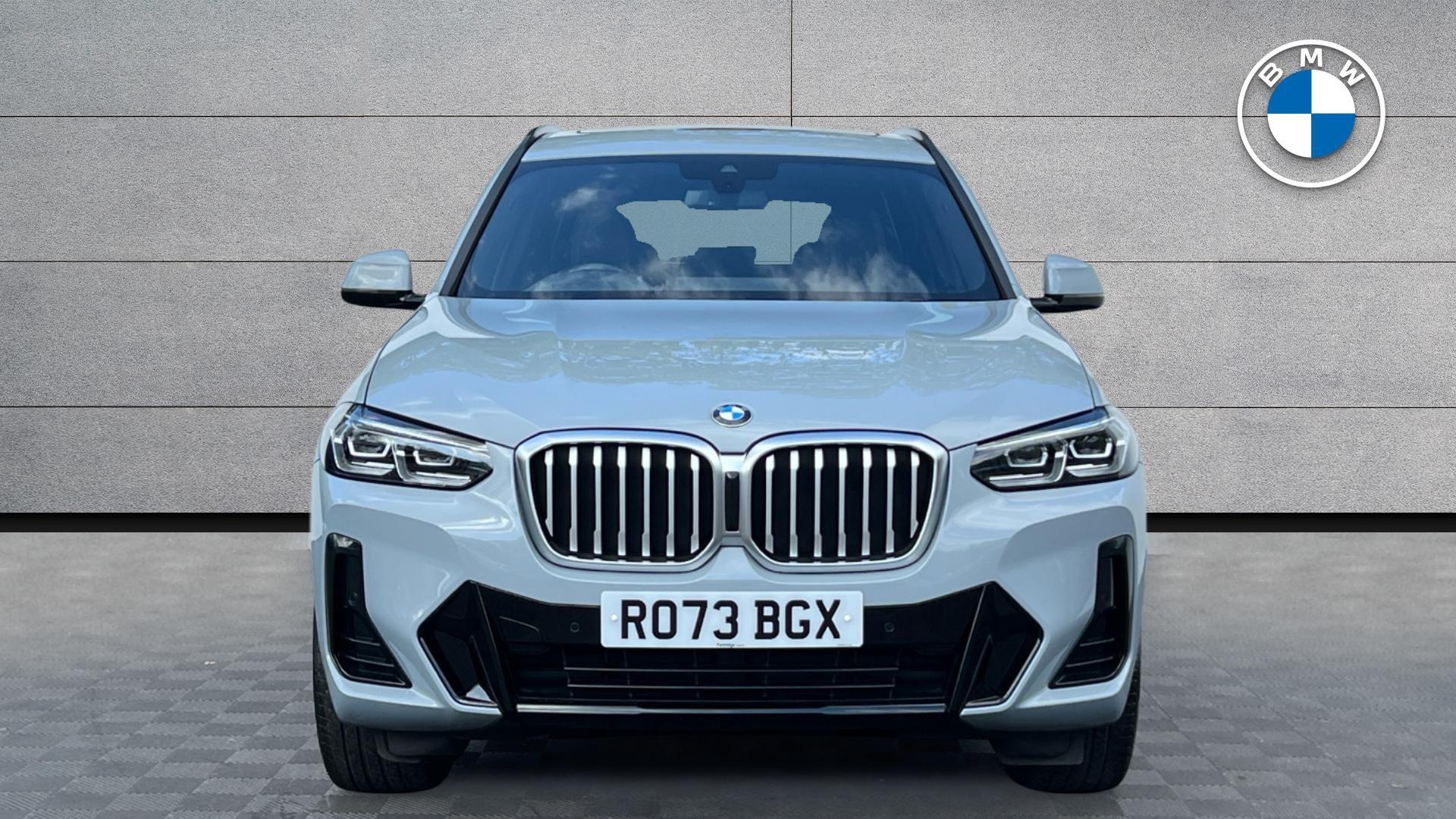 BMW X3 view 16