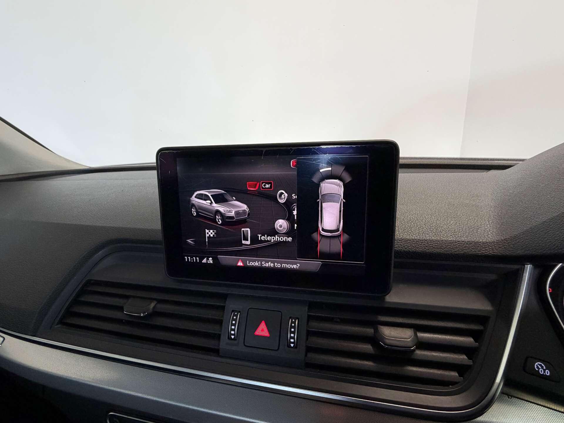 Audi Q5 view 29