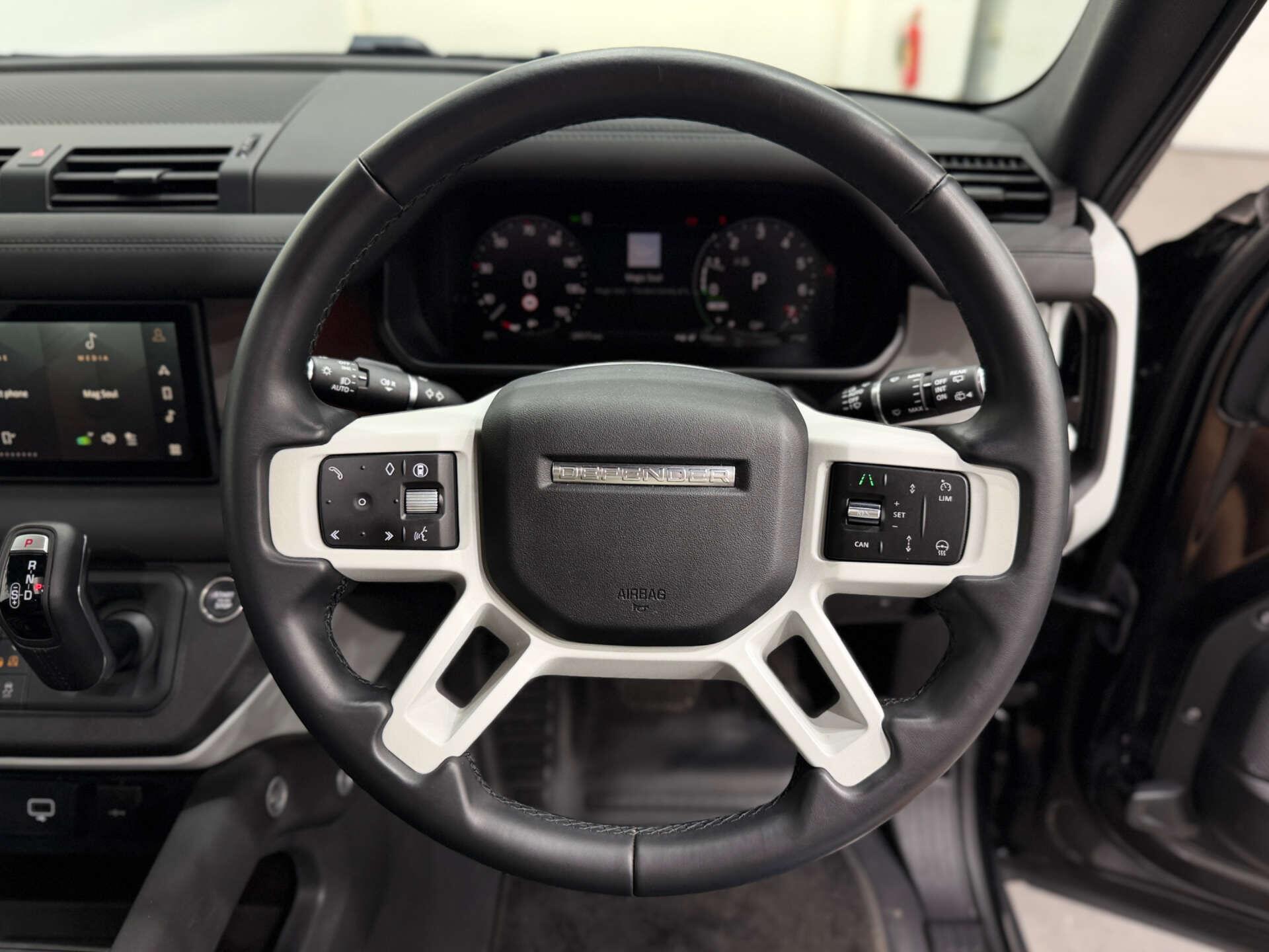Land Rover Defender view 20