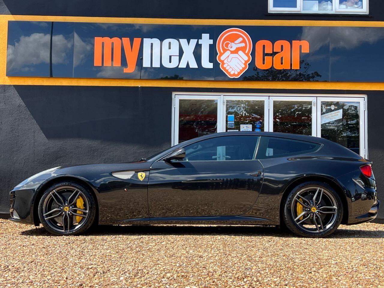 Ferrari FF view 5