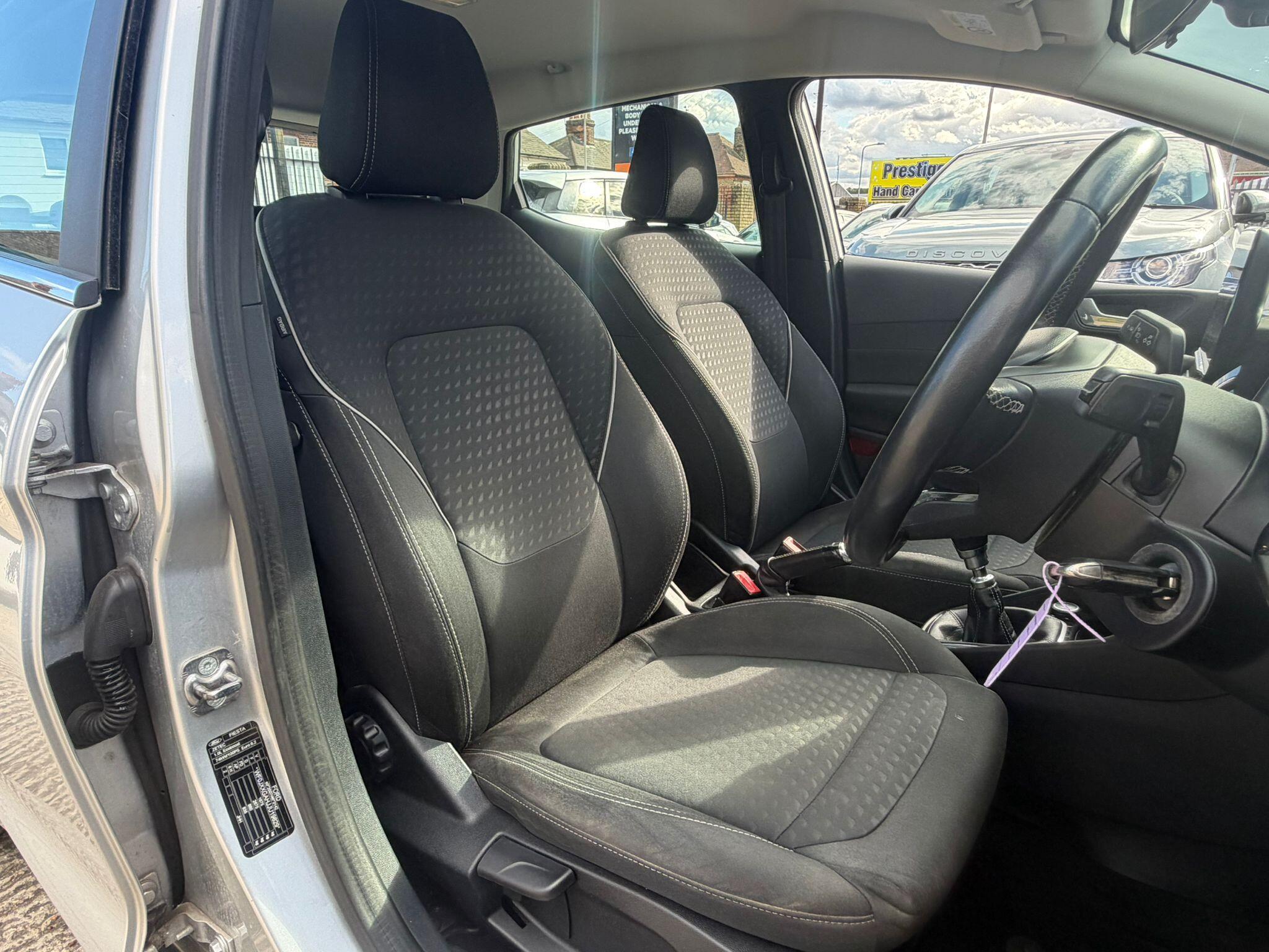 Ford Fiesta view 10