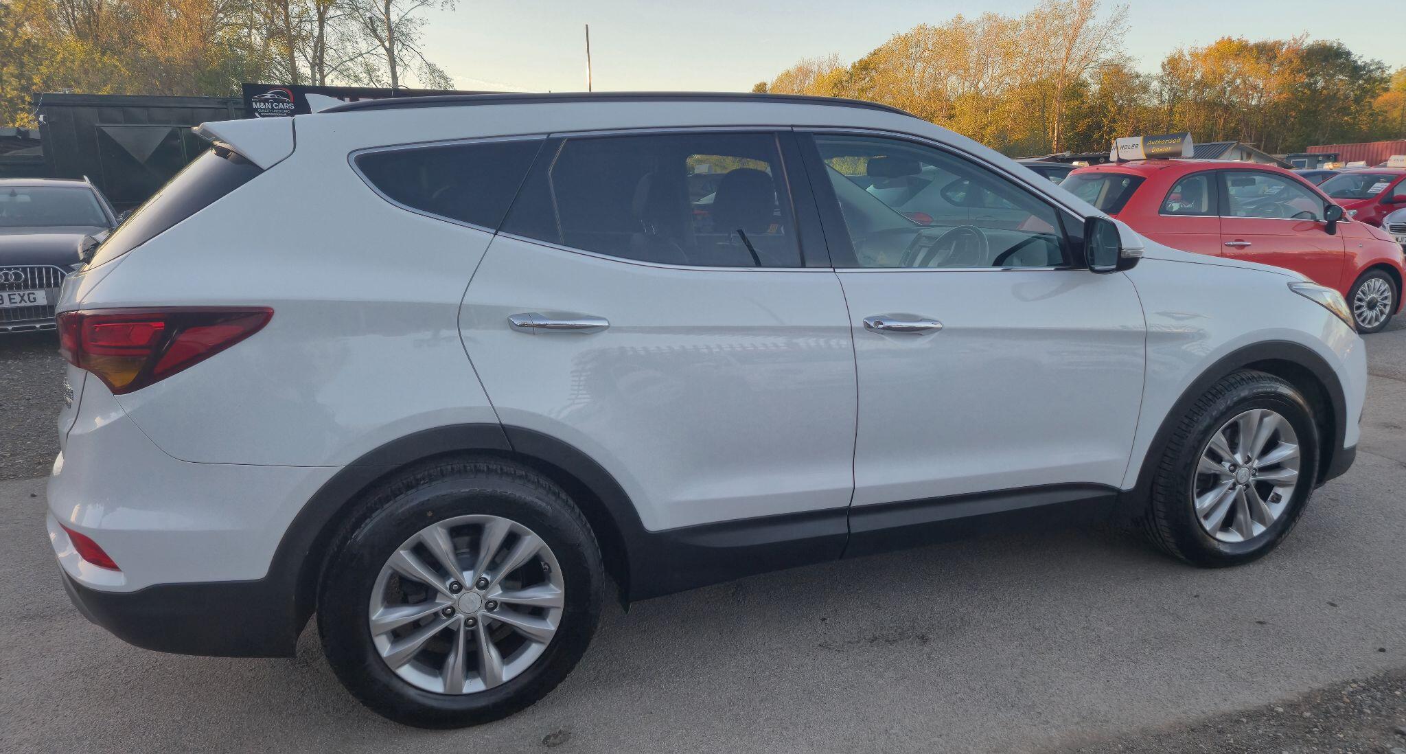 Hyundai Santa Fe view 16