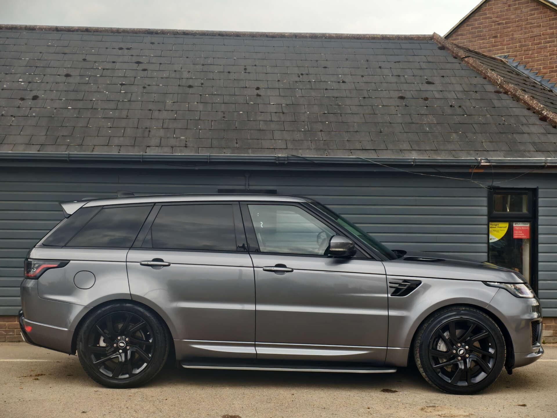 Land Rover Range Rover Sport view 12
