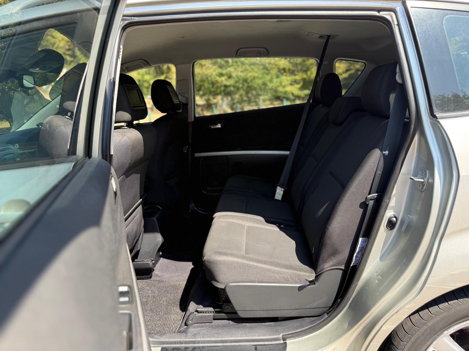 Toyota Corolla Verso view 39