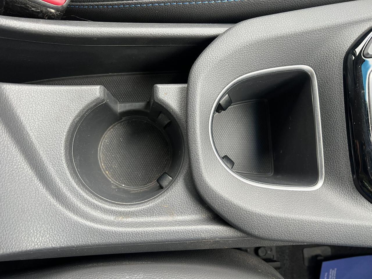 Hyundai Ioniq view 33