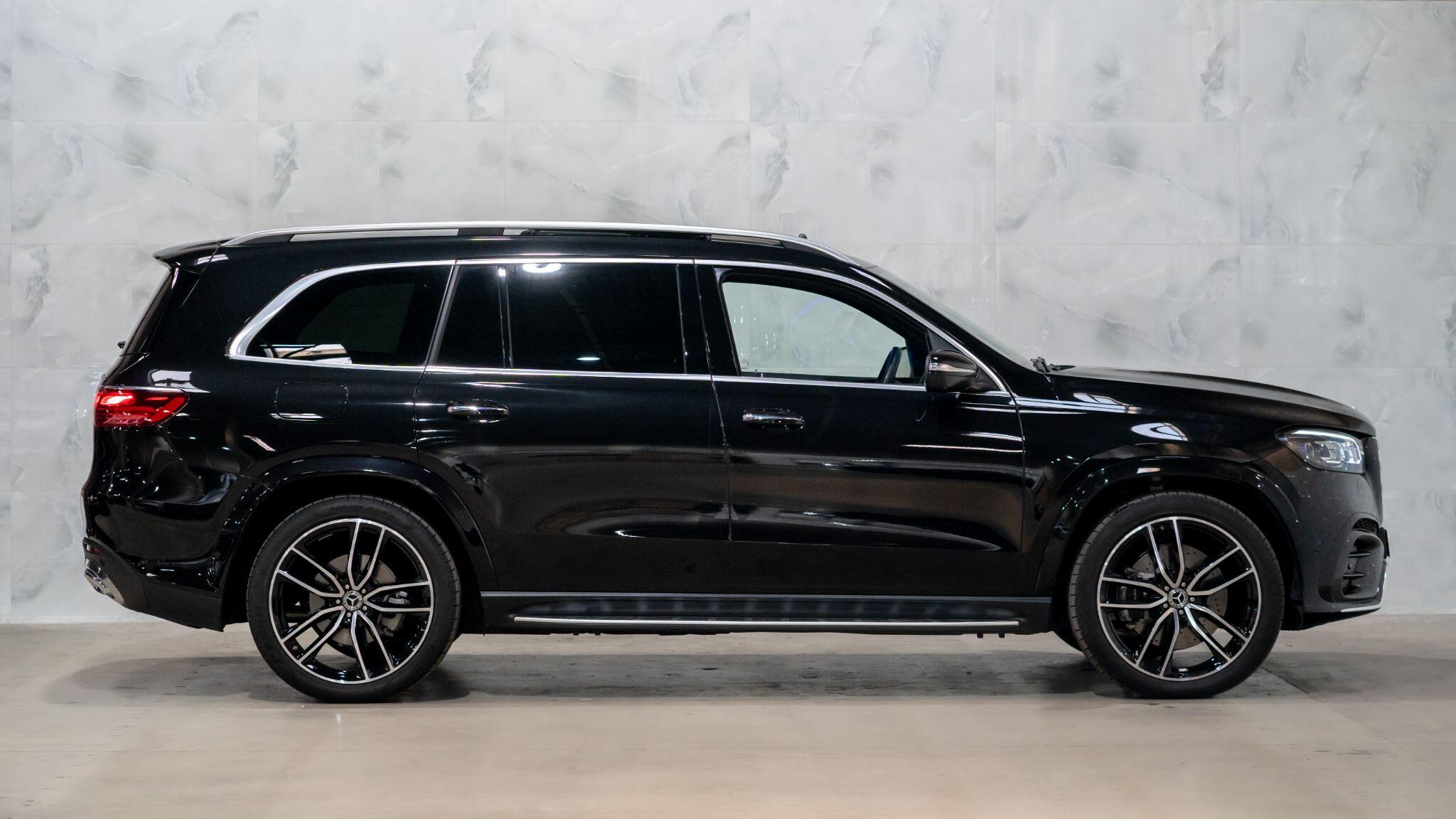 Mercedes-Benz GLS view 8