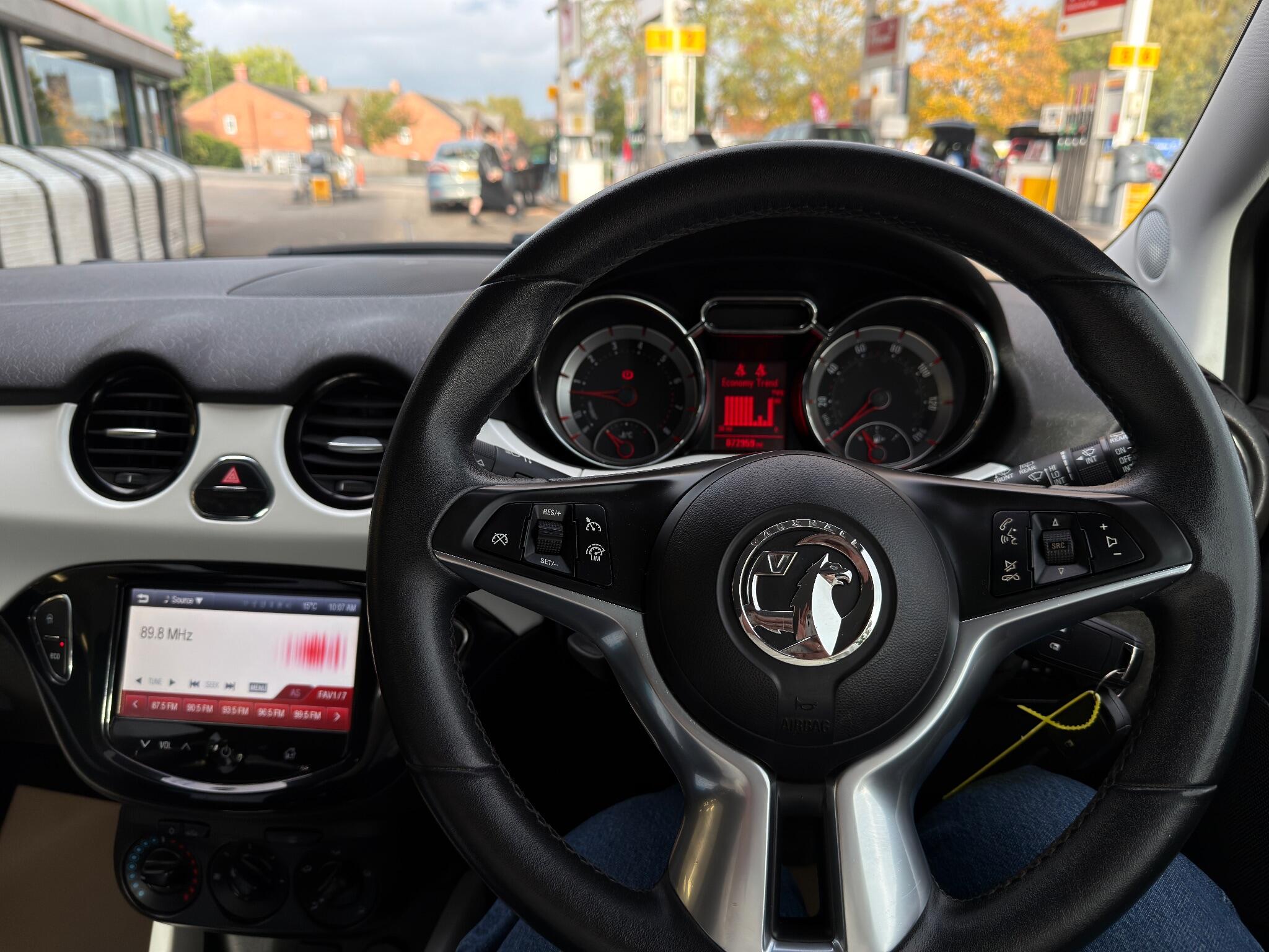2015 Vauxhall ADAM image 18