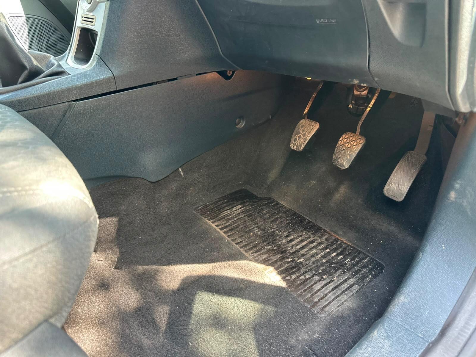 Ford Fiesta view 44