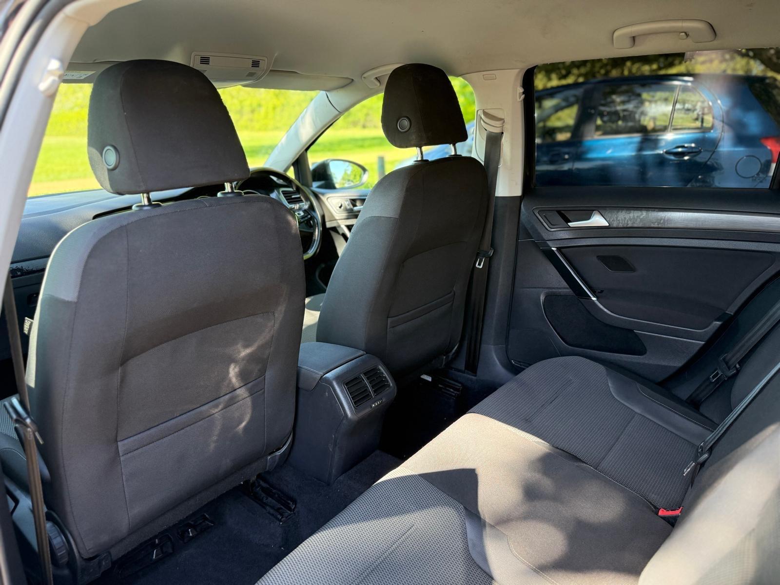Volkswagen Golf view 31
