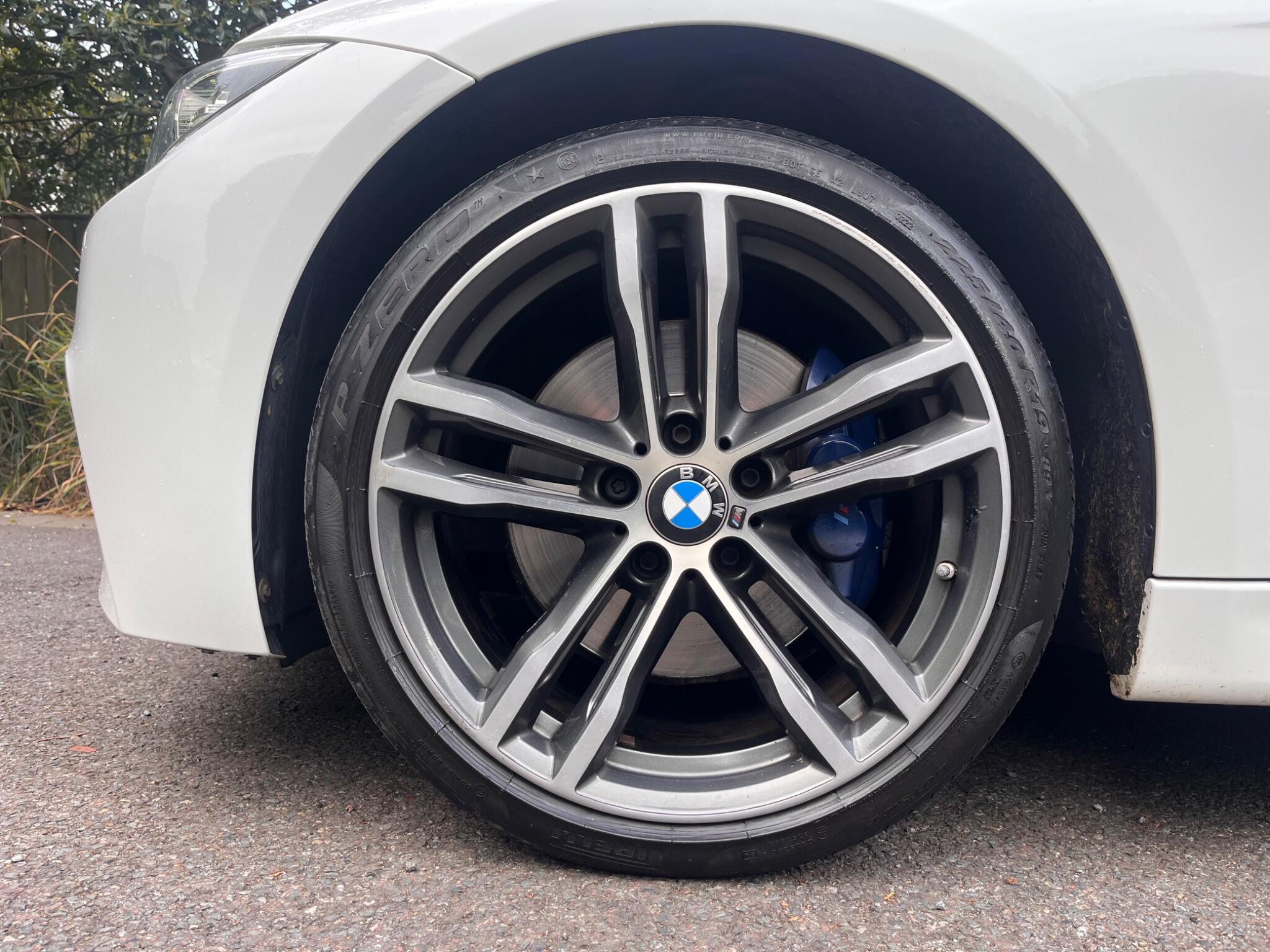 BMW 3 Series view 42