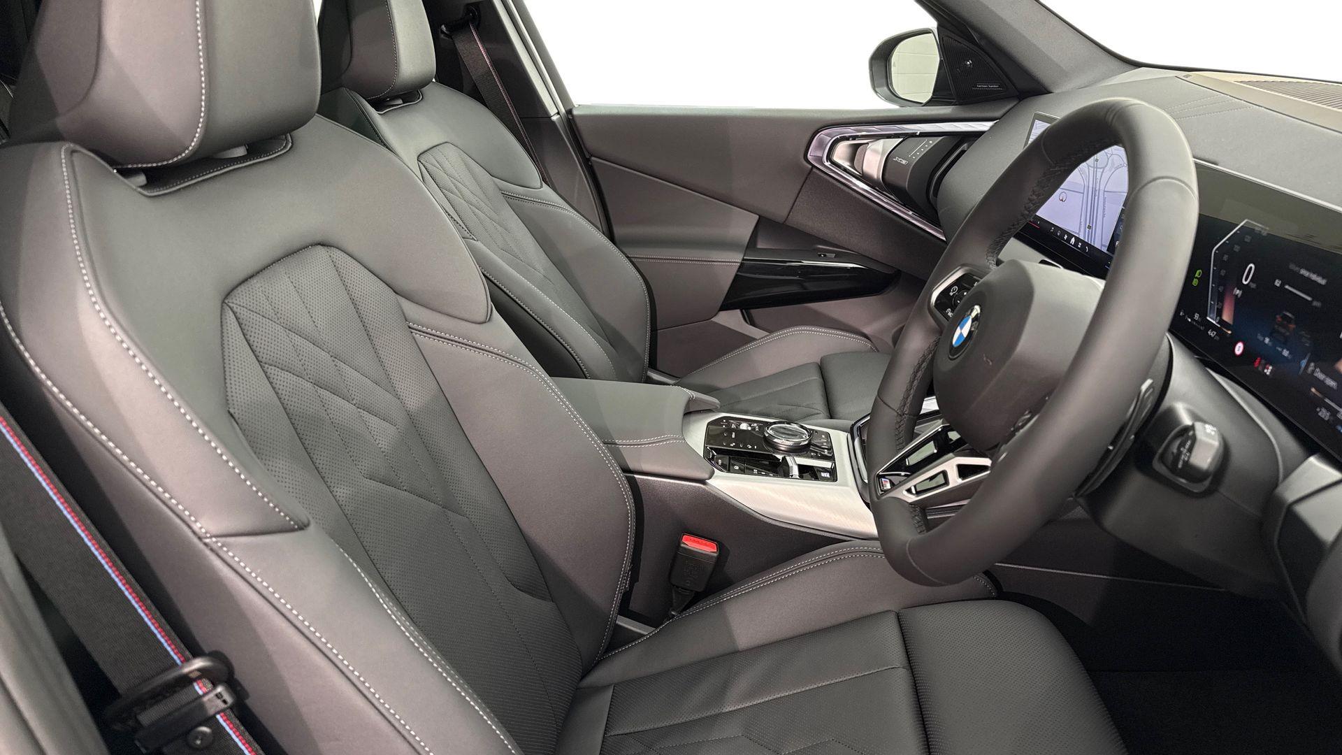 BMW X3 view 11